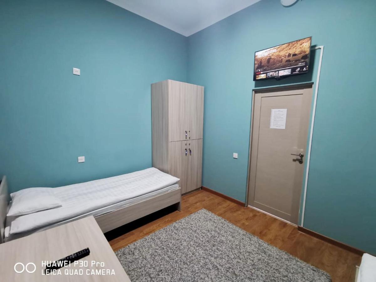 Station Hostel Atyraū Exteriér fotografie